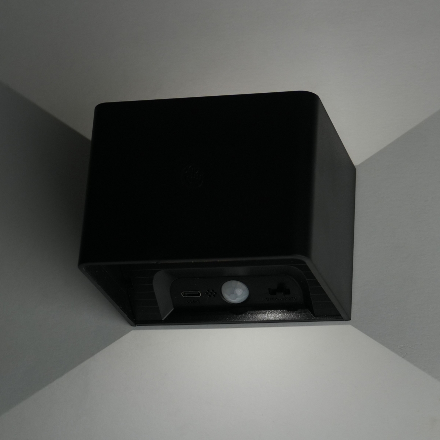 LED prigušiva zidna dodirna lampa sa senzorom MIRI LED/2,5W/3,7V 3000/4000/6400K 4000 mAh crna