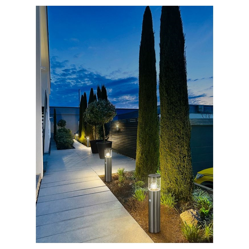 Ledvance - Spoljašnja lampa sa senzorom EBRO 1xE27/20W/230V IP44