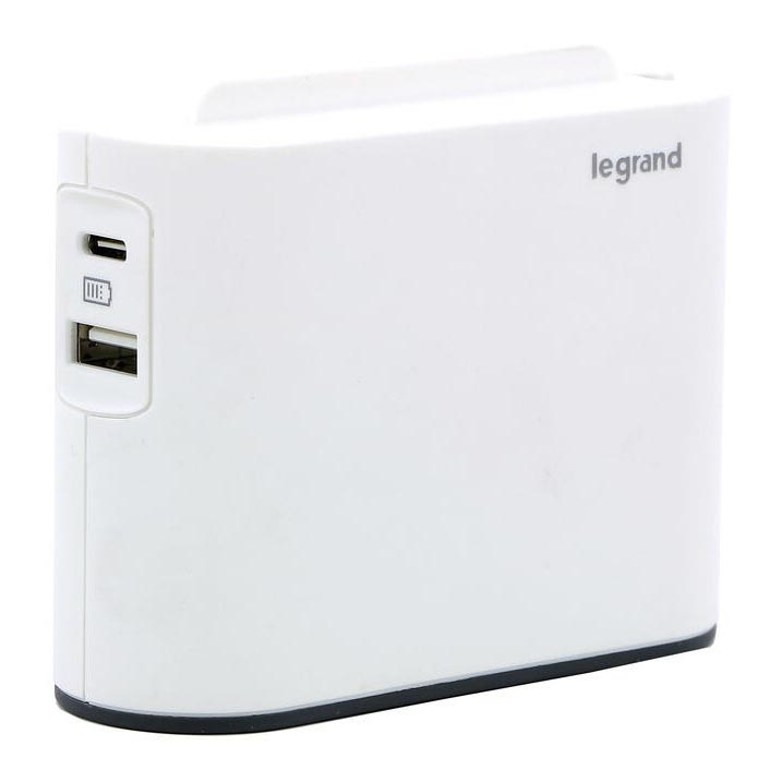 Legrand 049401 - Razdelna utičnica 2U Tip C + USB-A + USB-C bela