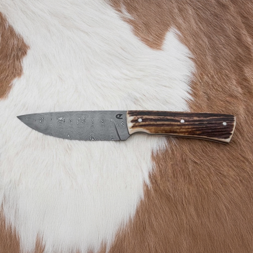 Lovački damaški nož 11 cm sa drškom od jelenjeg roga