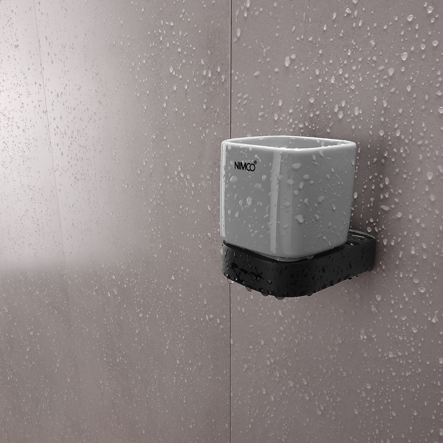 NIMCO NKC set-31K-T-90 - Zidni dozator za tečni sapun, držač za četkice za zube i zidna kuka NIKAU 320 ml bela/mat crna