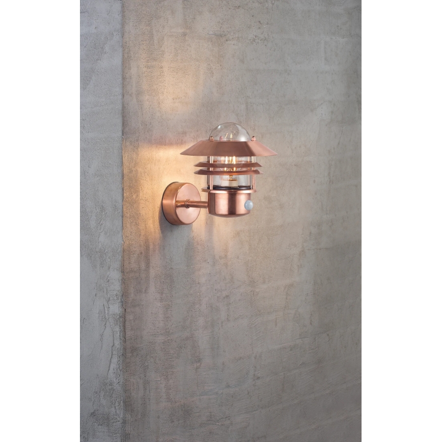 Nordlux - Spoljašnja zidna lampa sa senzorom BLOKHUS 1xE27/60W/230V IP54 bakrena