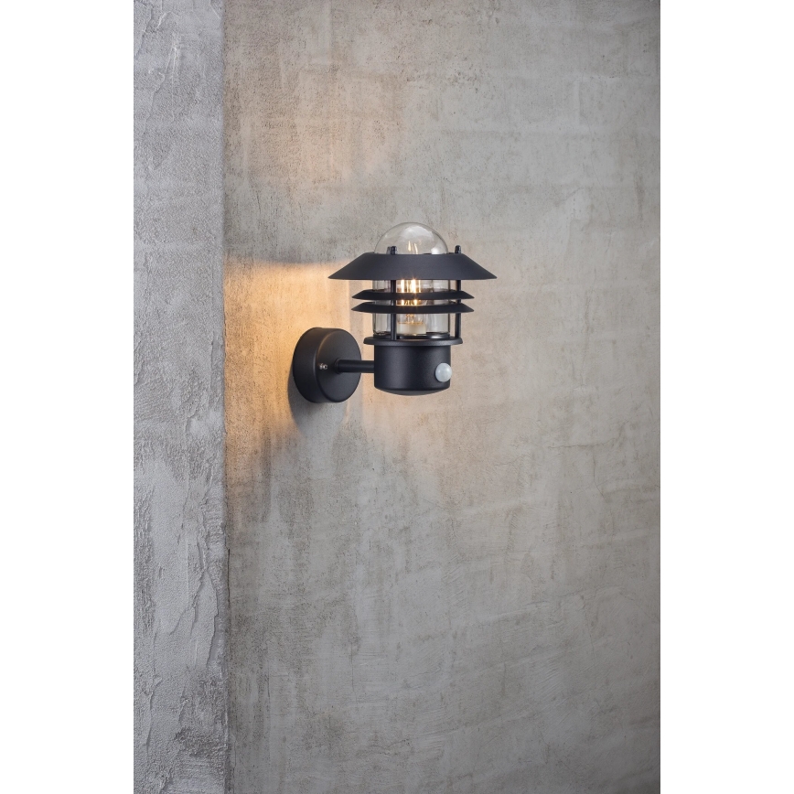 Nordlux - Spoljašnja zidna lampa sa senzorom BLOKHUS 1xE27/60W/230V IP54 crno