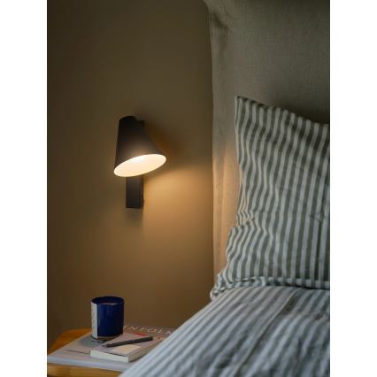 Nordlux - Zidna lampa sa USB WILMER 1xE14/40W/230V crna