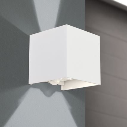 LED spoljašnje zidno svetlo sa senzorom pokreta i sumraka CUBE-S LED/13W/230V IP54 belo