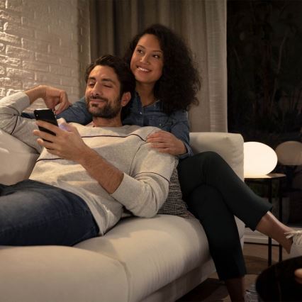 Osnovni paket Philips Hue STARTER KIT WHITE 3xE27/9W 2700K + uređaj za povezivanje
