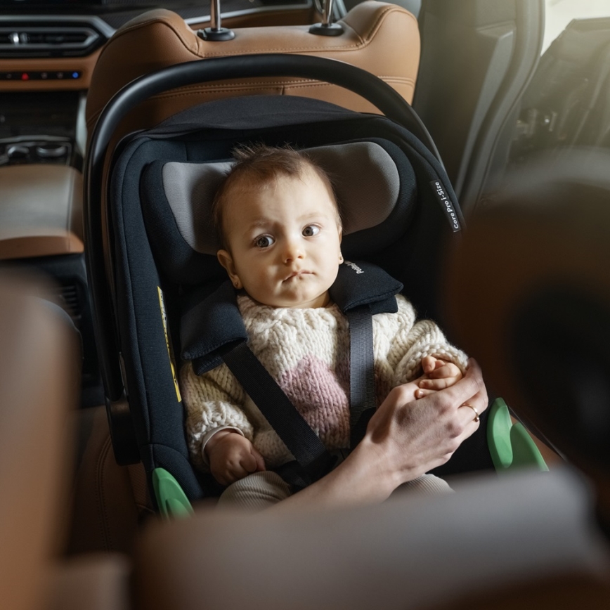 PETITE&MARS - Autosedište CORE PRO i-Size 40-87 cm (0-13 kg)