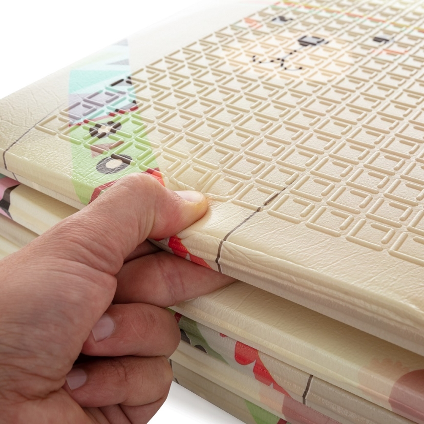 PETITE&MARS - Sklopiva podloga za igru CAMPY SLON&GRAD