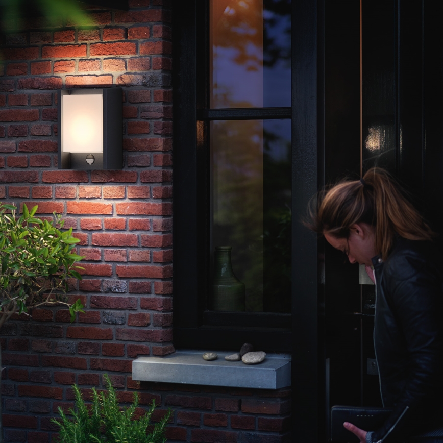 Philips - LED Zidno spoljašnje osvetljenje sa senzorom LED/6W 2700K IP44