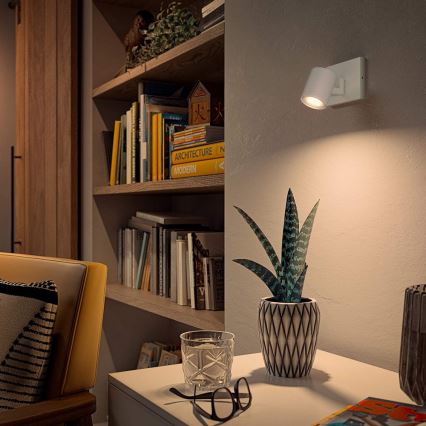 Philips - LED Prigušiva reflektorska lampa Hue RUNNER 1xGU10/4,2W/230V 2200-6500K + Daljinski upravljač bela