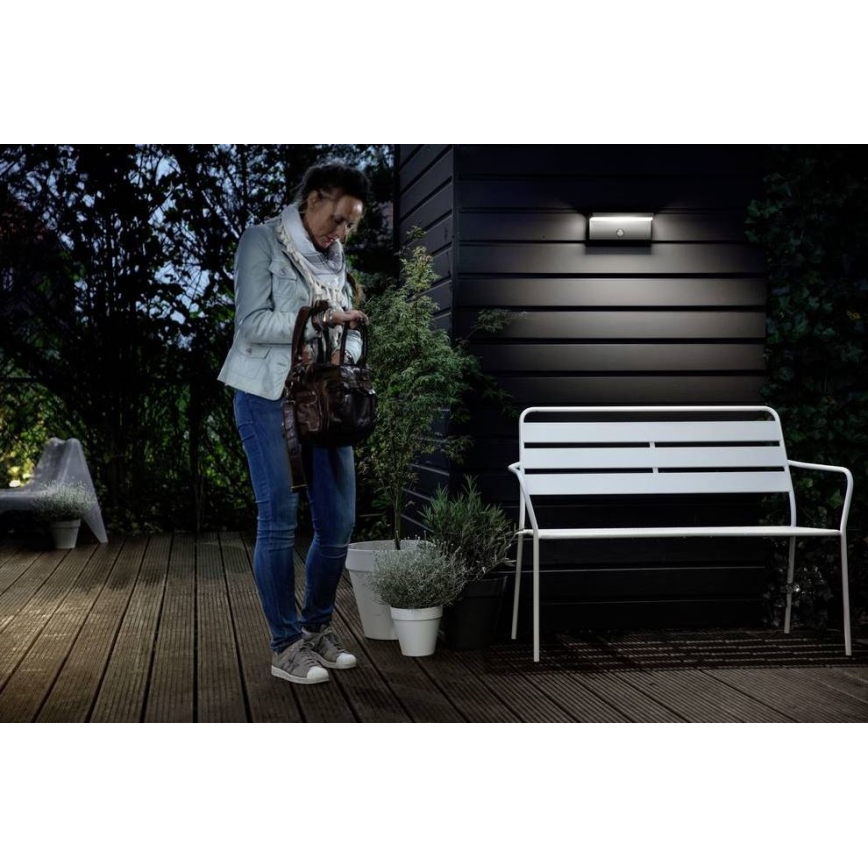 Philips - LED Zidno spoljašnje osvetljenje sa senzorom BUSTAN LED/3,8W/230V 2700K IP44