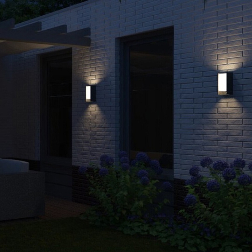 Philips - Spoljašnja zidna lampa BRIDGE 1xE27/15W/230V IP44