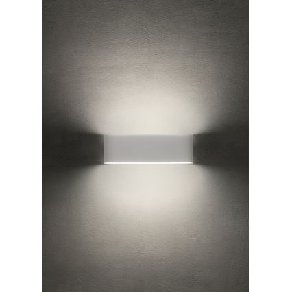 Redo 9622 - LED spoljna zidna svetiljka KLIPPE LED/13W/230V 3000K IP54 bela