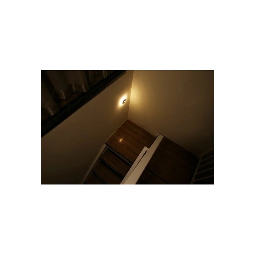 LED orijentaciono svetlo sa senzorom LED/0,45W/3xAAA 3000K belo