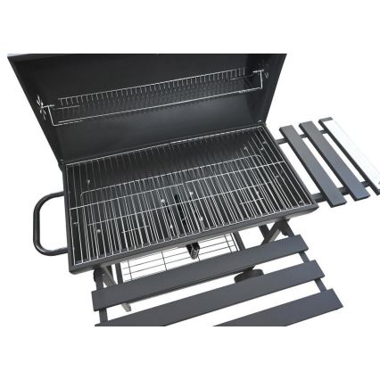 Roštilj na drveni ugalj, crne boje