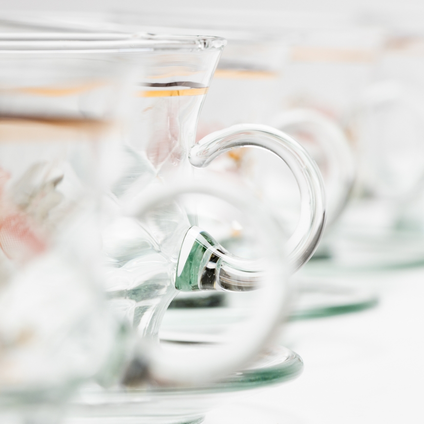 Set od 6 staklenih šoljica sa tanjirićima, proziran cvetni motiv br. 4