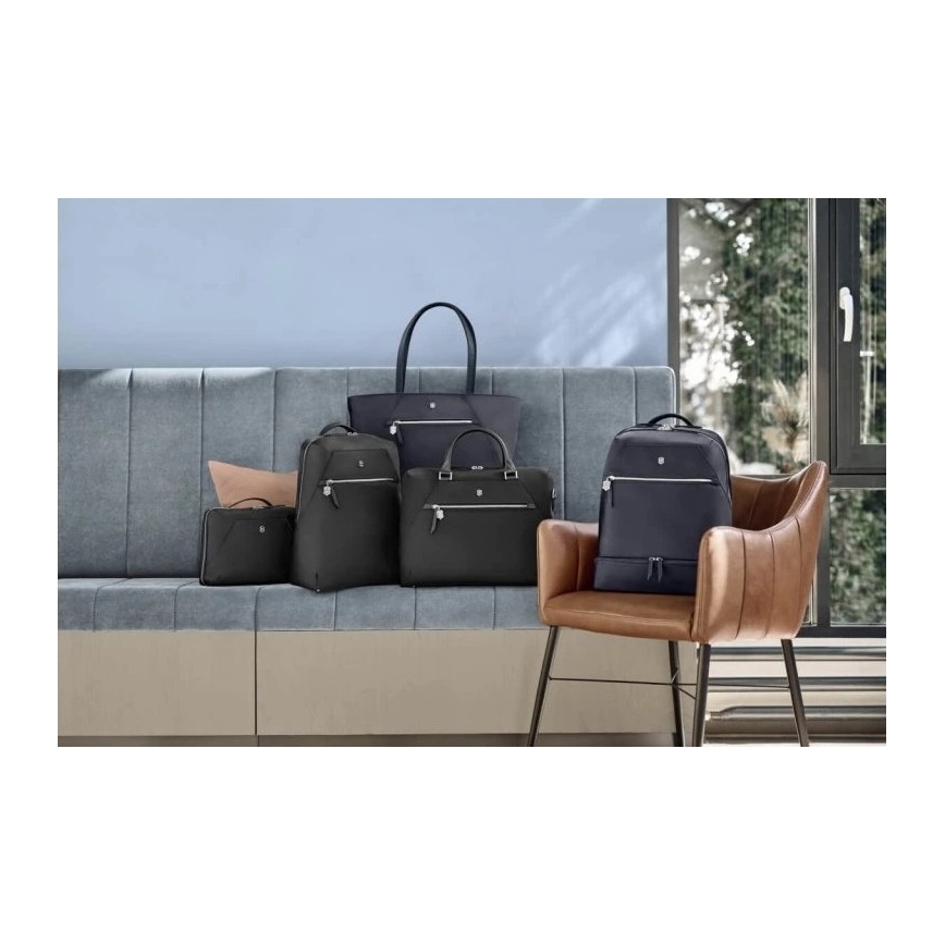 Victorinox - Kozmetička torba Victoria Signature Beauty 6 l crna