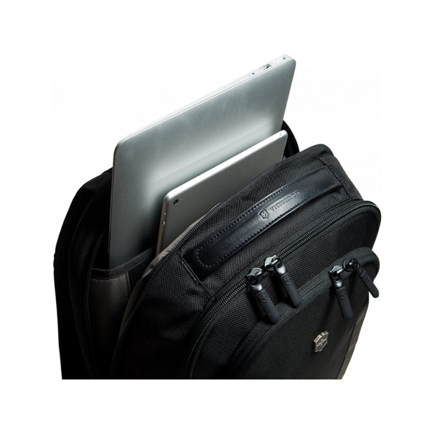 Victorinox - Ranac za laptop 15 Compact 15 l crne boje